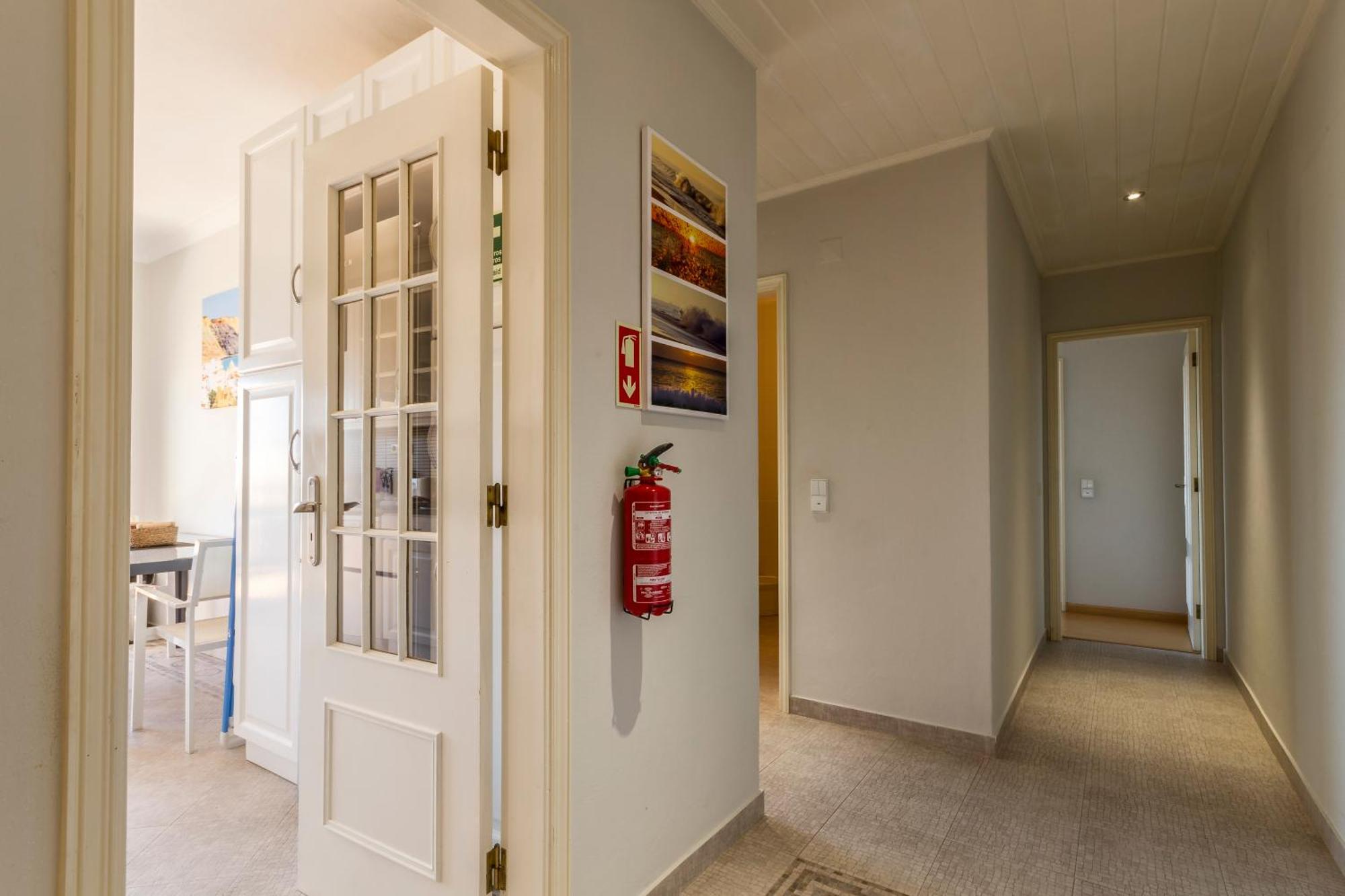 The Hoffy Beach Apartment Lagos Exteriör bild