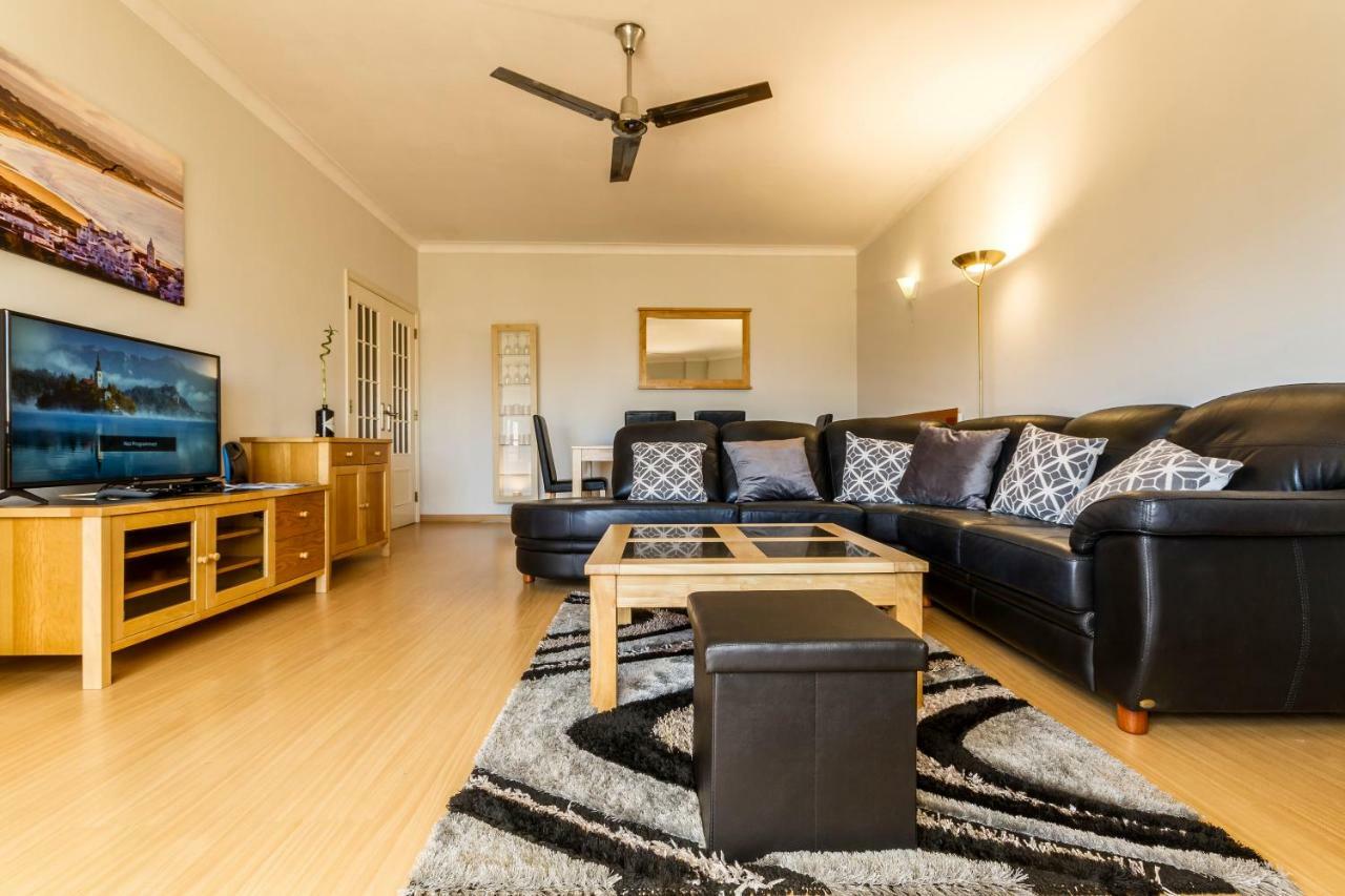 The Hoffy Beach Apartment Lagos Exteriör bild
