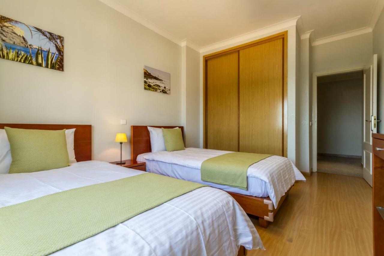 The Hoffy Beach Apartment Lagos Exteriör bild